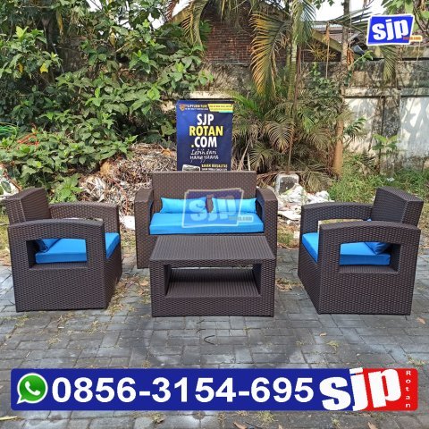 pabrik pengrajin produsen sofa rotan sintetis untuk ruang tamu dan keluarga