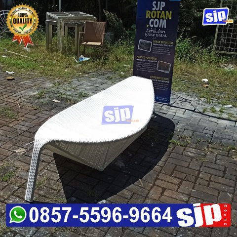 pengrajin 1 unit sunbed sun lounger kursi santai kolam renang rangka aluminium model kapal Harga Sofa Rotan Minimalis, Harga Sofa Rotan Plastik, Jual Furniture Dari Rotan, Jual Furniture Rotan Bogor, Jual Furniture Rotan Di Karawang, Jual Furniture Rotan Di Purwokerto, Jual Furniture Rotan Murah, Jual Furniture Rotan Sintetis, Jual Furniture Rotan Surabaya,